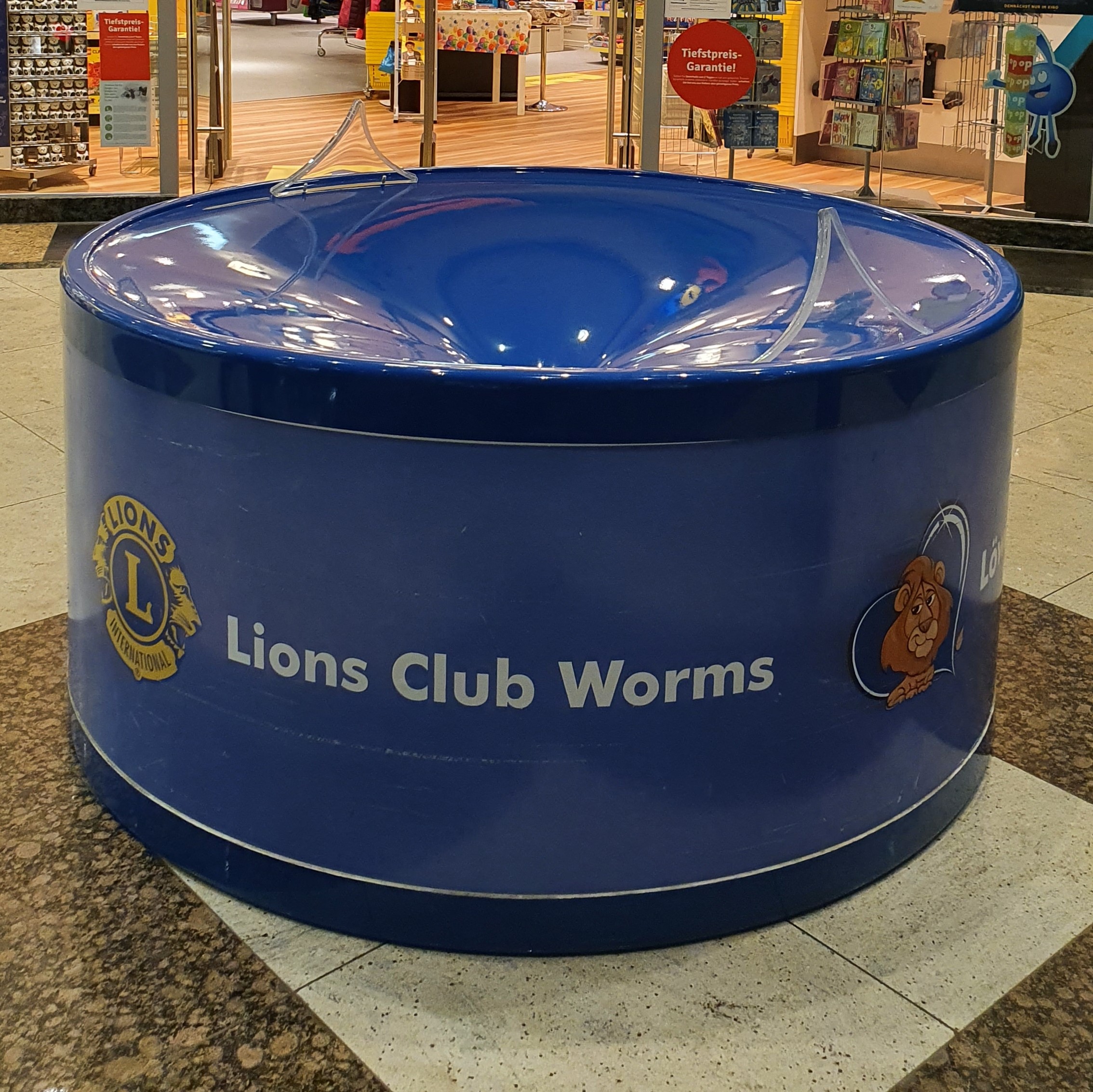 Lions Worms Spendentrichter